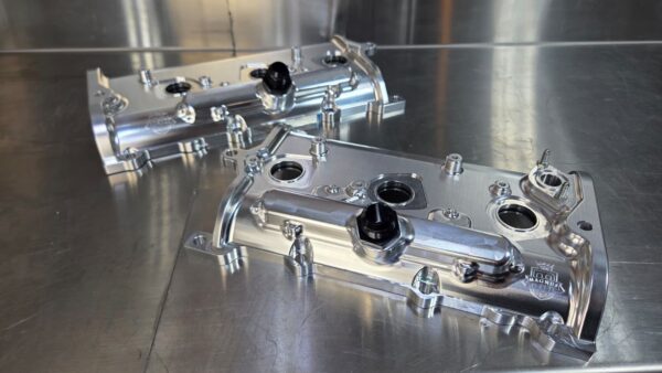 Magnus GTR Billet Valve Cover with -12 Breather Ports for GTR VR38 R35